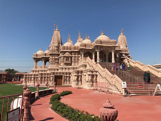 BAPS Shri Swaminarayan Mandir